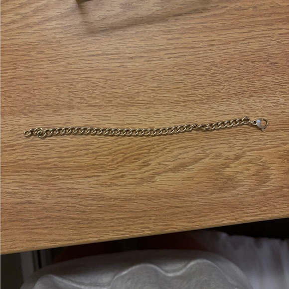 14k Gold Cuban Chain Bracelet - Picture 2 of 2